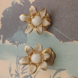 Vintage Floral Small Clip On Earrings